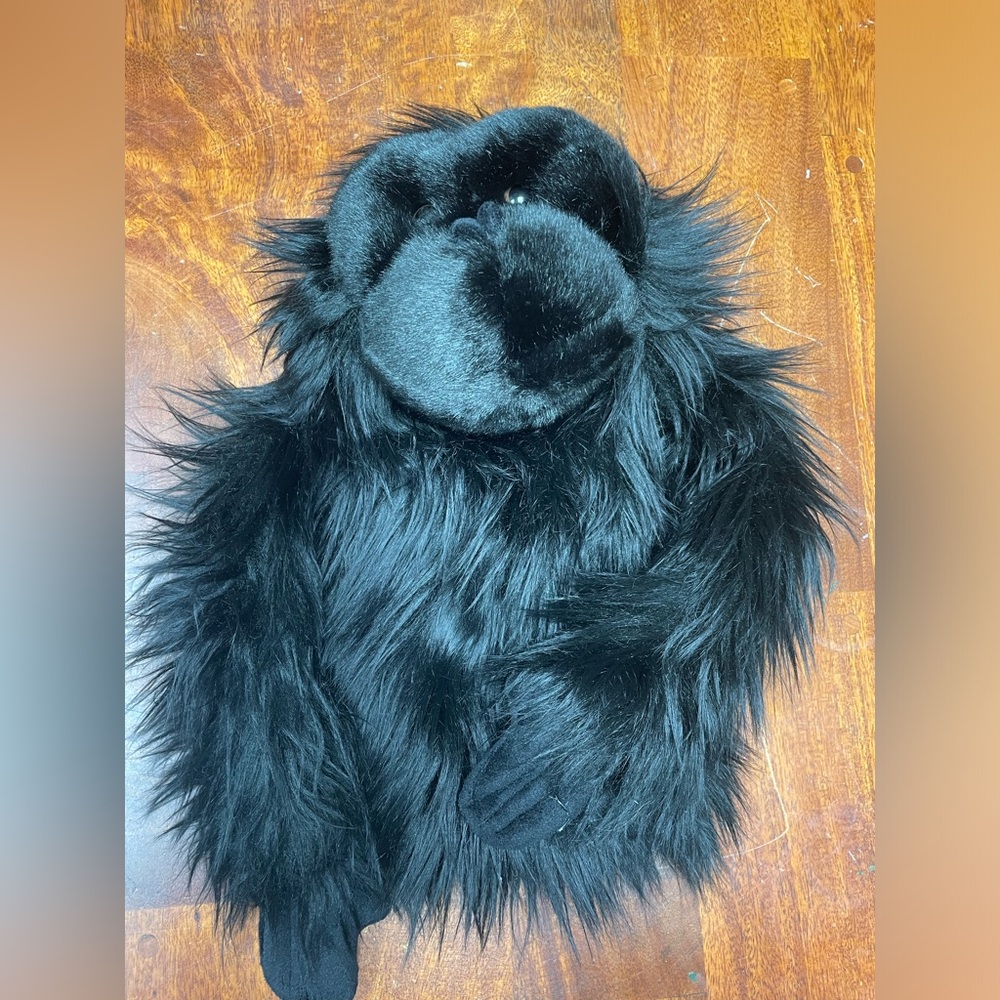Daphne gorilla puppet
